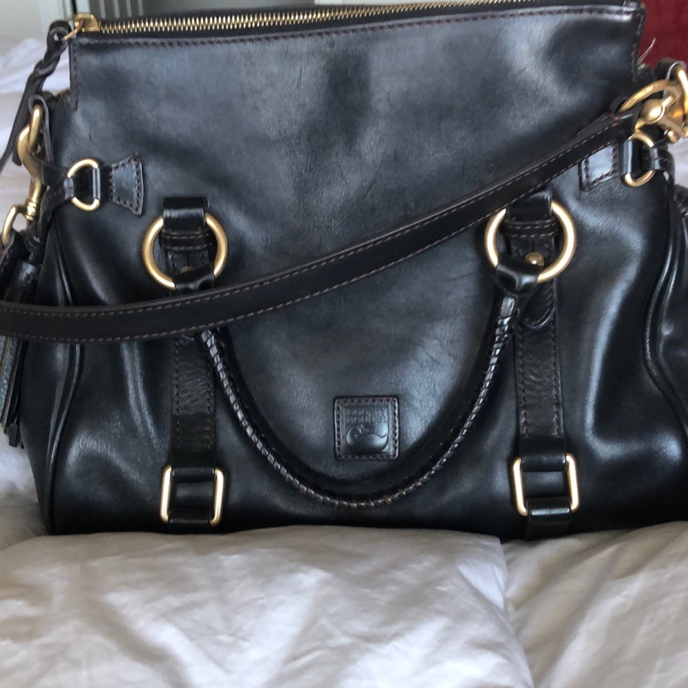 Dooney Bourke Black Leather Handbag
